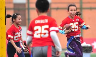 橄榄球运动员训练 橄榄球运动员训练