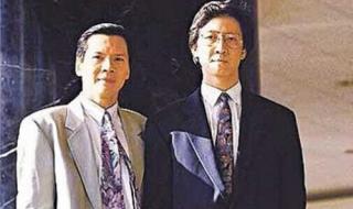 成龙给向华强下跪图