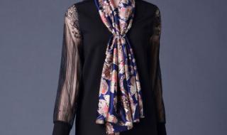 黑色连衣裙怎么搭配 黑色连衣裙怎么搭配